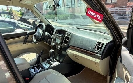 Mitsubishi Pajero IV, 2017 год, 3 300 000 рублей, 12 фотография