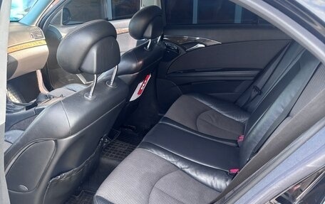 Mercedes-Benz E-Класс, 2004 год, 980 000 рублей, 8 фотография