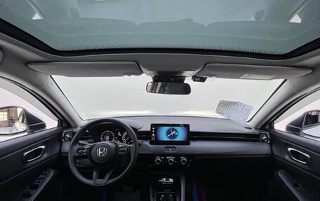 Honda Vezel, 2023 год, 1 355 000 рублей, 8 фотография