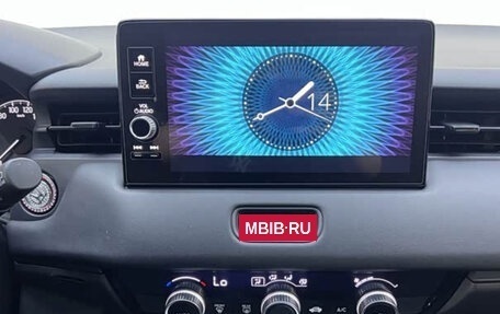 Honda Vezel, 2023 год, 1 355 000 рублей, 10 фотография