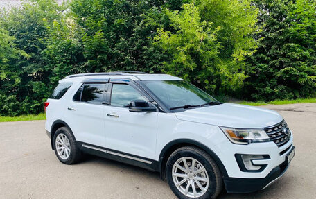 Ford Explorer VI, 2018 год, 2 600 000 рублей, 3 фотография