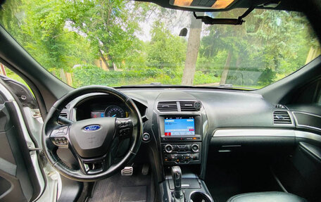Ford Explorer VI, 2018 год, 2 600 000 рублей, 9 фотография