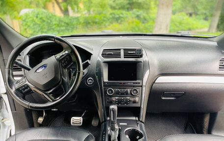 Ford Explorer VI, 2018 год, 2 600 000 рублей, 15 фотография