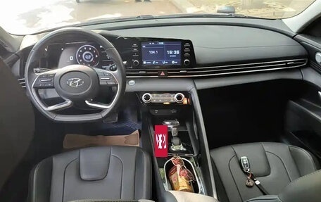Hyundai Elantra, 2022 год, 1 305 990 рублей, 10 фотография