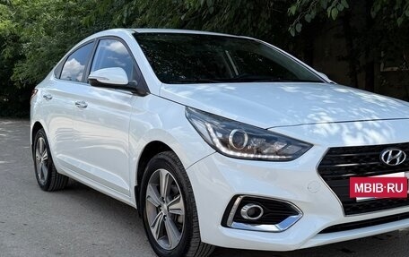 Hyundai Solaris II рестайлинг, 2017 год, 990 000 рублей, 2 фотография