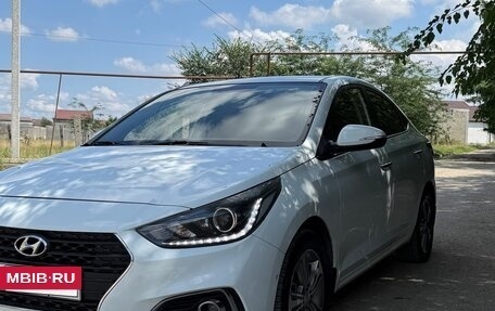Hyundai Solaris II рестайлинг, 2017 год, 990 000 рублей, 7 фотография