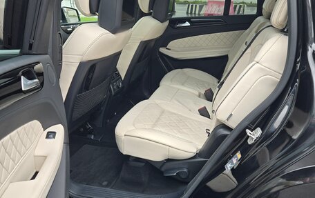 Mercedes-Benz GLS, 2016 год, 3 500 000 рублей, 15 фотография