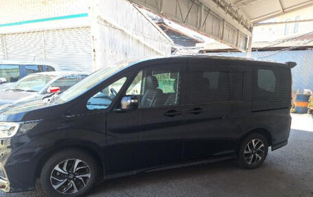 Honda Stepwgn IV, 2021 год, 2 119 000 рублей, 4 фотография