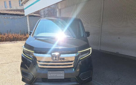 Honda Stepwgn IV, 2021 год, 2 119 000 рублей, 2 фотография
