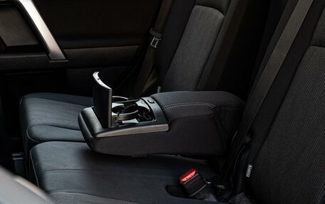 Toyota Land Cruiser Prado 150 рестайлинг 2, 2019 год, 5 090 000 рублей, 14 фотография