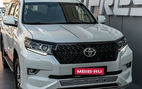 Toyota Land Cruiser Prado 150 рестайлинг 2, 2019 год, 5 090 000 рублей, 6 фотография