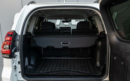Toyota Land Cruiser Prado 150 рестайлинг 2, 2019 год, 5 090 000 рублей, 27 фотография