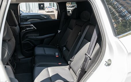 Mitsubishi Outlander, 2024 год, 5 240 000 рублей, 10 фотография