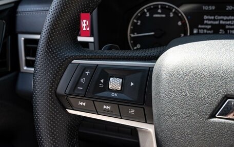 Mitsubishi Outlander, 2024 год, 5 240 000 рублей, 17 фотография