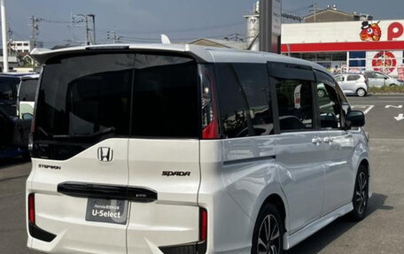 Honda Stepwgn IV, 2021 год, 1 980 000 рублей, 4 фотография