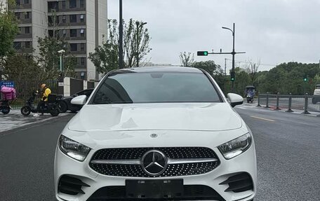 Mercedes-Benz A-Класс, 2022 год, 1 750 898 рублей, 3 фотография