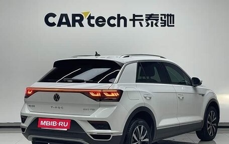 Volkswagen T-Roc I, 2025 год, 2 100 000 рублей, 3 фотография