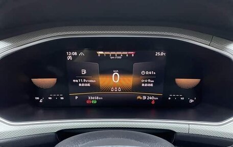 Volkswagen T-Roc I, 2025 год, 2 100 000 рублей, 7 фотография