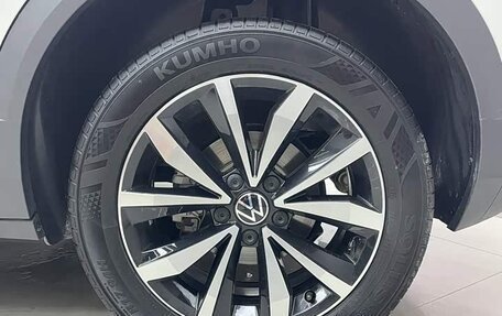 Volkswagen T-Roc I, 2025 год, 2 100 000 рублей, 5 фотография