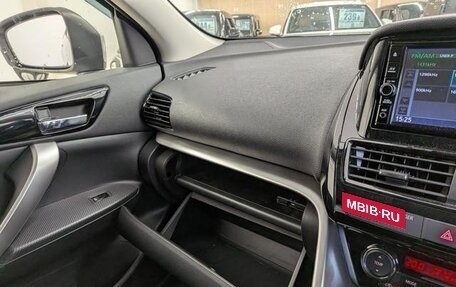 Mitsubishi Eclipse Cross, 2022 год, 1 800 100 рублей, 26 фотография