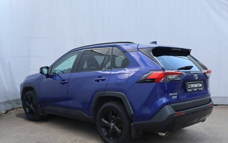 Toyota RAV4, 2021 год, 3 549 000 рублей, 6 фотография