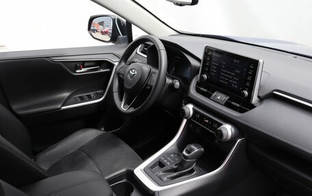Toyota RAV4, 2021 год, 3 549 000 рублей, 10 фотография