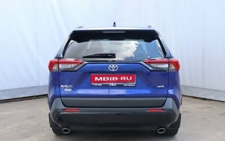 Toyota RAV4, 2021 год, 3 549 000 рублей, 5 фотография