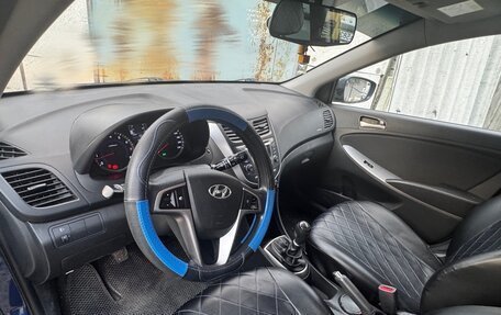 Hyundai Solaris II рестайлинг, 2014 год, 900 000 рублей, 3 фотография