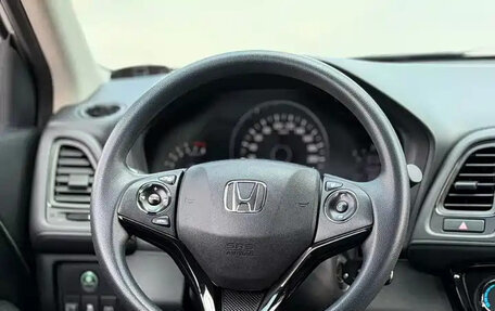 Honda Vezel, 2022 год, 1 185 000 рублей, 15 фотография