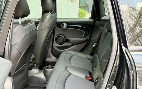 MINI Hatch, 2023 год, 9 фотография