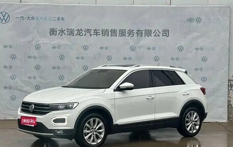 Volkswagen T-Roc I, 2021 год, 1 345 000 рублей, 1 фотография