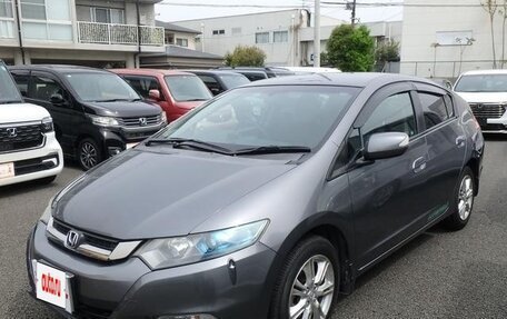 Honda Insight II рестайлинг, 2013 год, 670 000 рублей, 2 фотография