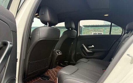 Mercedes-Benz A-Класс, 2022 год, 1 600 000 рублей, 9 фотография