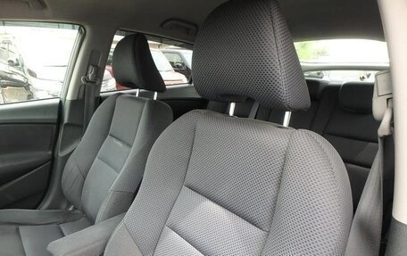 Honda Insight II рестайлинг, 2013 год, 670 000 рублей, 16 фотография