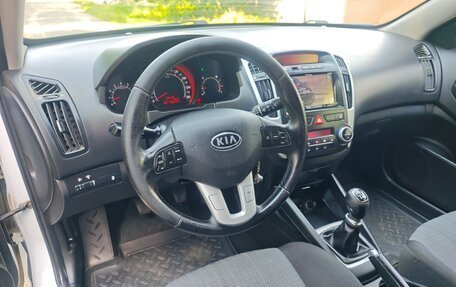 KIA cee'd I рестайлинг, 2011 год, 650 000 рублей, 13 фотография