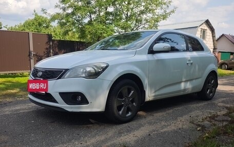 KIA cee'd I рестайлинг, 2011 год, 650 000 рублей, 2 фотография