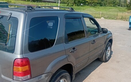 Ford Escape II, 2004 год, 400 000 рублей, 3 фотография