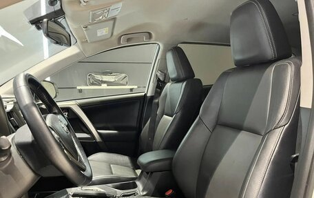 Toyota RAV4, 2014 год, 1 890 000 рублей, 13 фотография