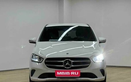 Mercedes-Benz B-Класс, 2022 год, 1 600 000 рублей, 2 фотография