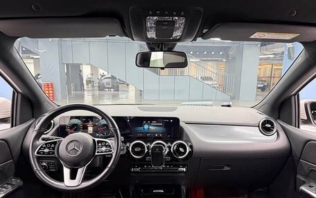 Mercedes-Benz B-Класс, 2022 год, 1 600 000 рублей, 14 фотография