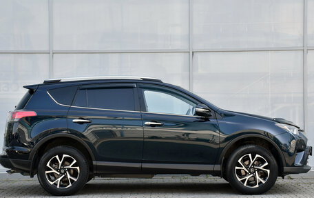 Toyota RAV4, 2018 год, 2 350 000 рублей, 4 фотография