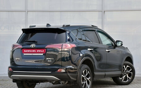 Toyota RAV4, 2018 год, 2 350 000 рублей, 3 фотография