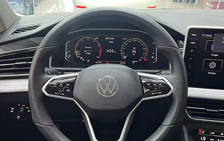 Volkswagen Tiguan II, 2022 год, 2 637 000 рублей, 10 фотография