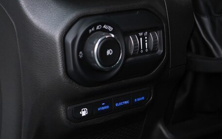 Jeep Wrangler, 2022 год, 6 999 000 рублей, 10 фотография