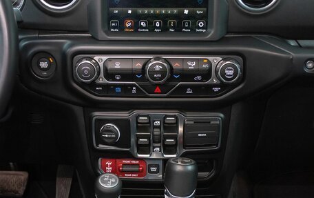Jeep Wrangler, 2022 год, 6 999 000 рублей, 17 фотография