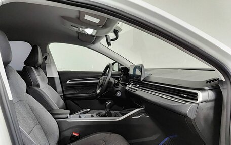 Geely Emgrand, 2024 год, 1 550 000 рублей, 13 фотография