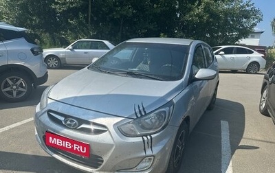 Hyundai Solaris II рестайлинг, 2012 год, 599 000 рублей, 1 фотография