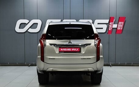 Mitsubishi Pajero Sport III рестайлинг, 2017 год, 2 999 000 рублей, 4 фотография