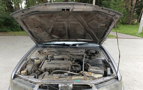 Nissan Avenir II, 2001 год, 260 000 рублей, 5 фотография