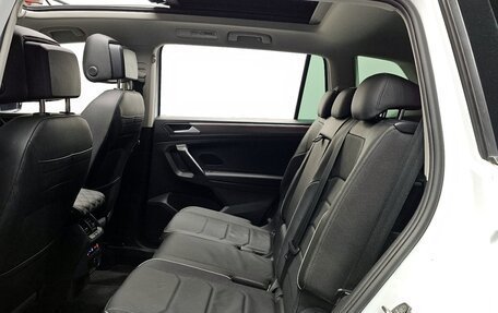 Volkswagen Tiguan II, 2022 год, 3 729 999 рублей, 12 фотография